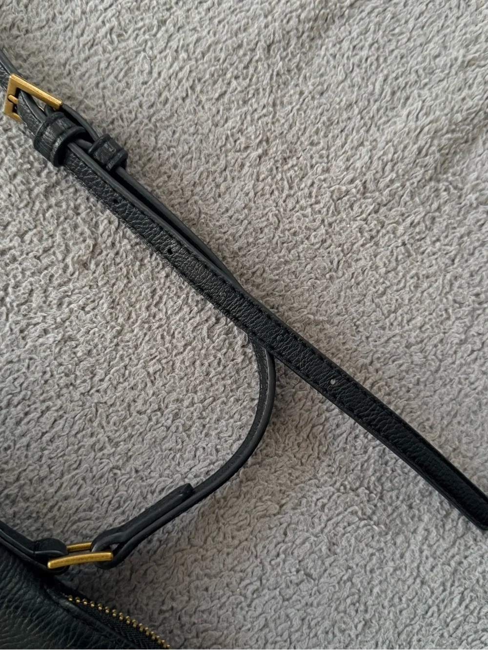 Universal Thread Black Pebbled Leather Cayden Crossbody Bag
